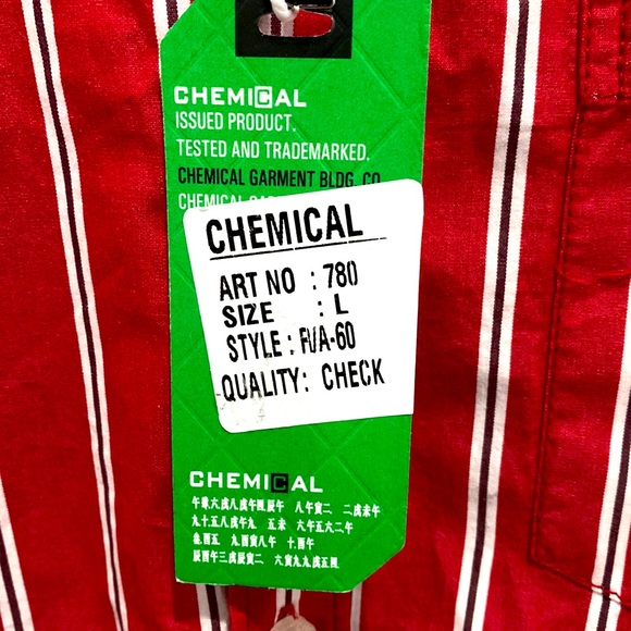 NWT Men’s shirt in Red size US L - Picture 3 of 3